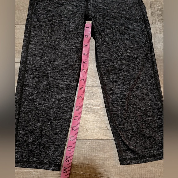 Athleta Cropped Legging - Picture 4 of 4